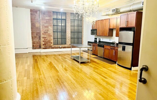 1122 Jackson St