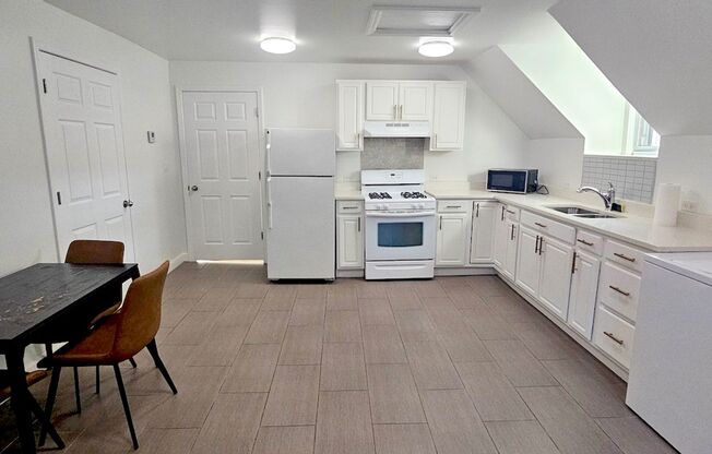 1341 N. Ashland