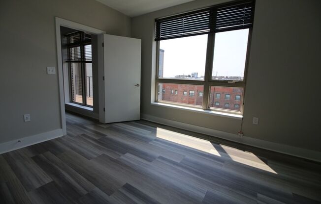 2 beds, 2 baths, 826 sqft, $1,895, Unit APT 615