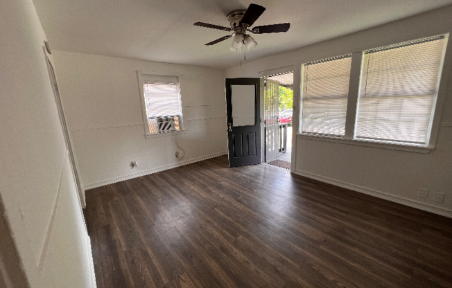 8333 GARLAND
