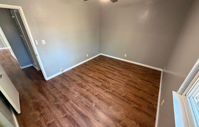 Charming San Jose 2BD/1BA Triplex Unit!