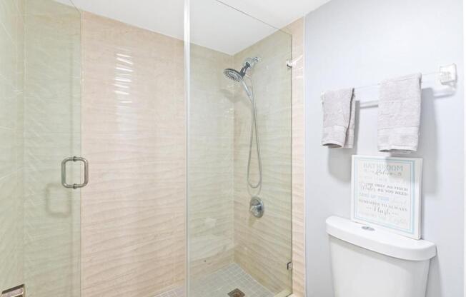 2 beds, 2 baths, 1,100 sqft, $2,000