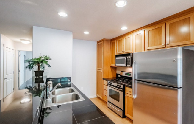 Luxury Living at West Oaks Condominiums