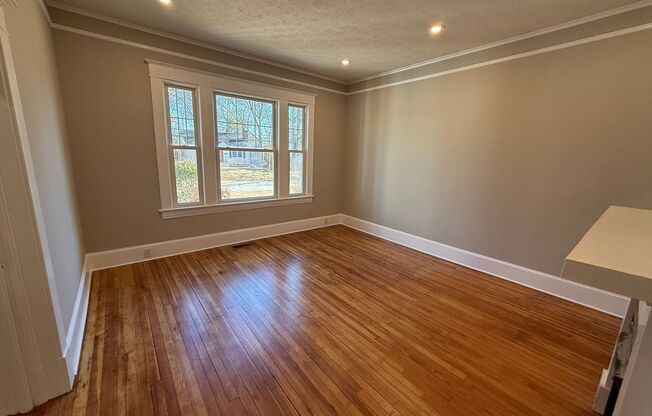 4 Bedroom Fully Remodeled House Located in Five Points!