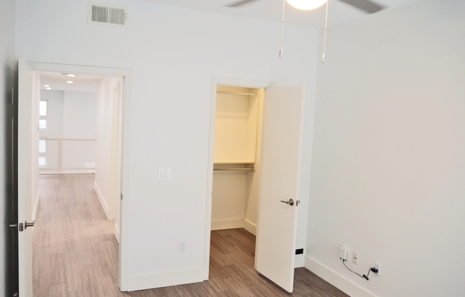 2 beds, 2.5 baths, 1,490 sqft, $4,268