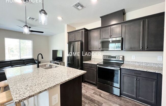 779 E DORAL AVE