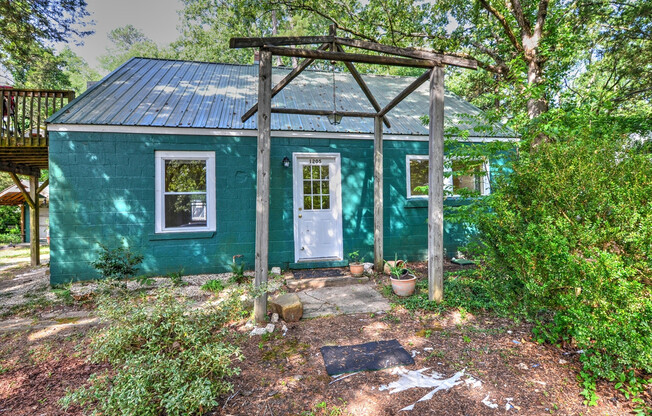 1205 N Greensboro Street
