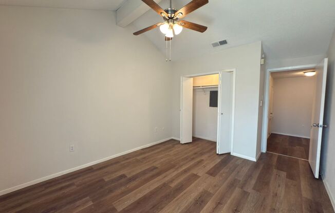 1 bed, 1 bath, $810, Unit APARTMENT 2017