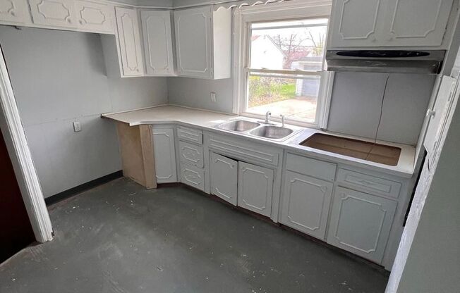 For Rent – Section 8 Welcome! 17608 Talford Ave, Cleveland, OH 44128 $1,250/month – 3 Bed, 1 Bath