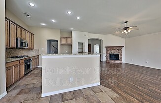 2719 WATERWAY DR