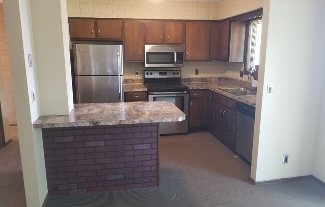 3 beds, 2 baths, $1,725