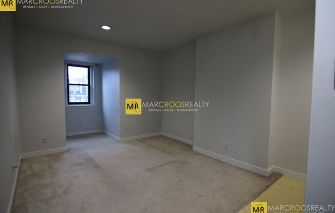 548 Columbus Ave