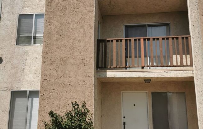 3 b / 3 ba Beautiful upgraded Townhouse with a garage