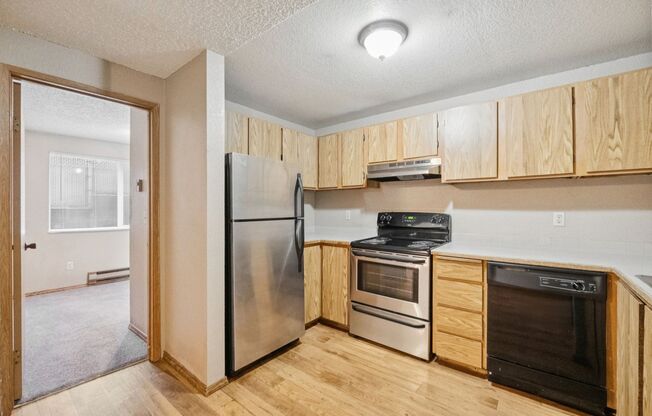 2 beds, 1 bath, 687 sqft, $1,950, Unit B104