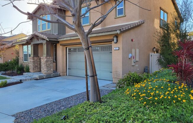 Spacious 4Bed/3.5Bath w/ Loft in  Horse Creek Ridge Community~ Galician