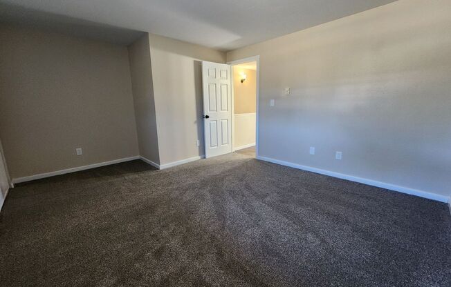 2 beds, 1.5 baths, 970 sqft, $1,850, Unit 12