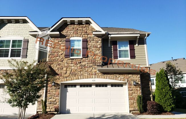 Beautiful & Bright 3 Bedroom 2 Car-Garage End Unit Townhome @ Collins Grove, Cary, Available Sep 05!