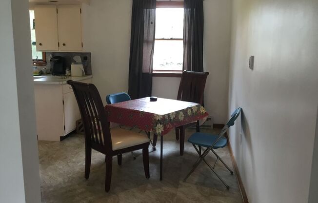 3 beds, 1 bath, $1,695