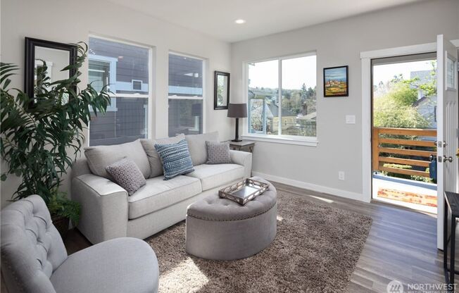 Roomy Updated Columbia City Home for Lease