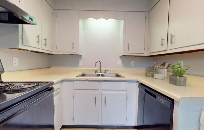 2 beds, 1 bath, 786 sqft, $925, Unit 2208