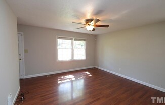 3913 SUMMER PL