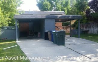 1049 Crandall AVE