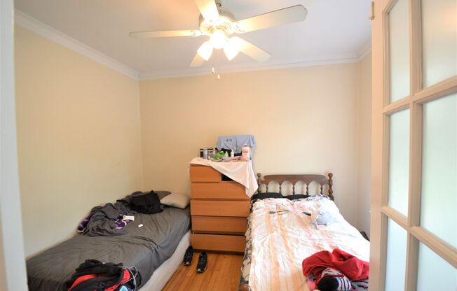 2 beds, 1 bath, 950 sqft, $1,700, Unit 3902-3A