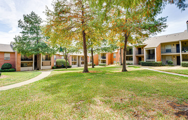 Lush Green Landscaping at Copper Hill, Bedford, TX, 76021