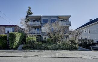 Charming 1-Bedroom in Capitol Hill – Flexible Lease, Urban Comfort