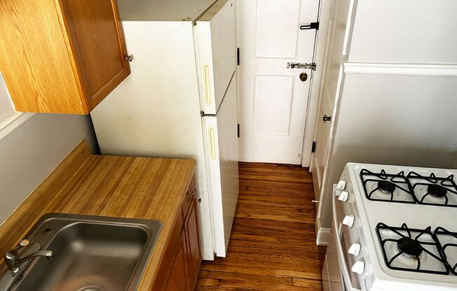 Studio, 1 bath, 422 sqft, $795, Unit 410-47