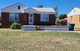 1/2 OFF FIRST MONTHS RENT.  3 Bedroom 1 Bath Home in Great Neighborhood!