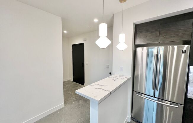 1 bed, 1 bath, 621 sqft, $3,250, Unit 206