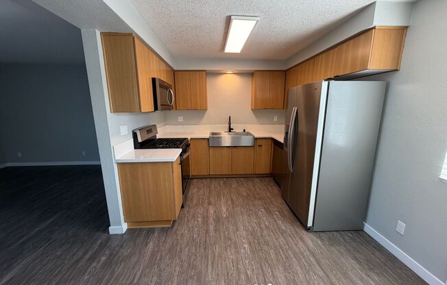 2 beds, 1 bath, 865 sqft, $2,610, Unit 340-21