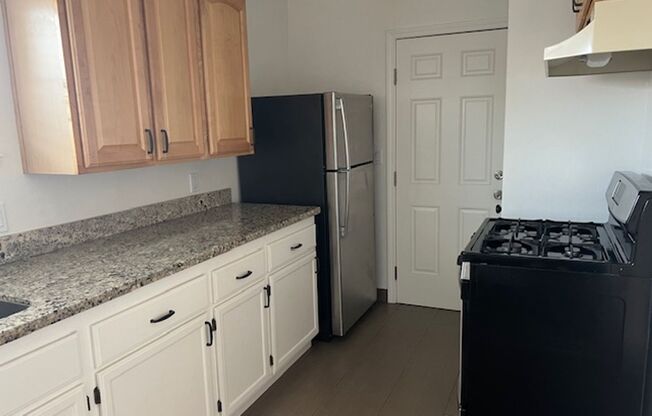 1 Bedroom 1 Bath FOR RENT @ 936 S 7th Street Please call 408 371-0705 for details!