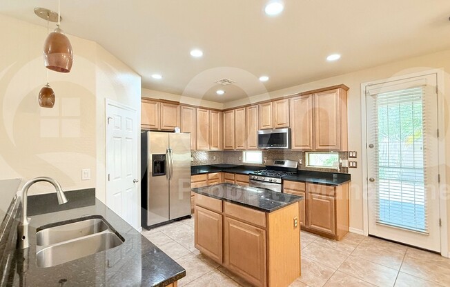 16325 N 73 DR