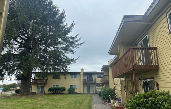 Monte Villa Apartments | R282E |