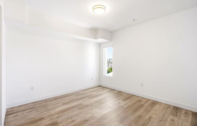 2 beds, 2 baths, 1,037 sqft, $2,950, Unit 507