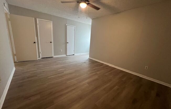 3 beds, 2 baths, $1,495