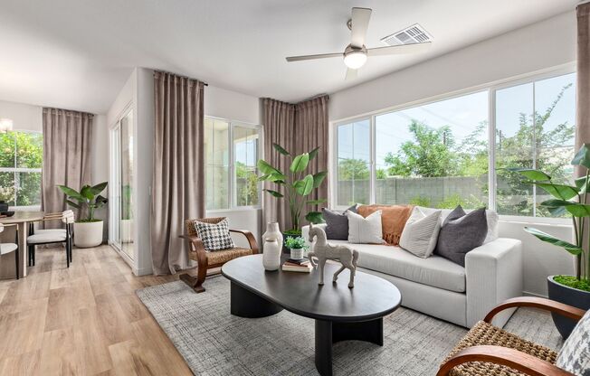 BEAUTIFUL PHOENIX HOME IN GATED COMMUNITY!