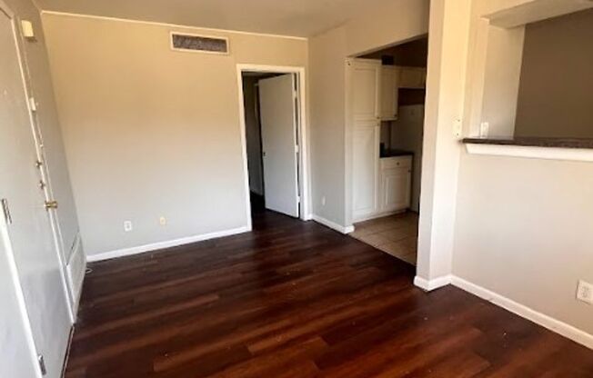 1 bed, 1 bath, 525 sqft, $1,030, Unit 206