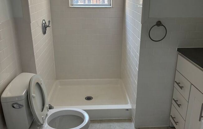 2 beds, 2 baths, 690 sqft, $2,750, Unit 109 Summer #316