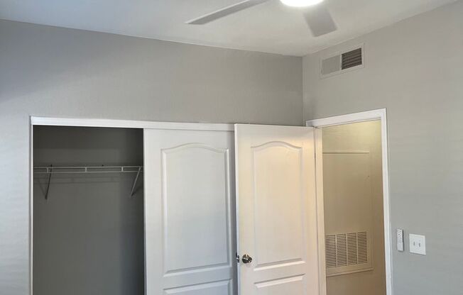 2 beds, 2 baths, $1,600, Unit # 1067
