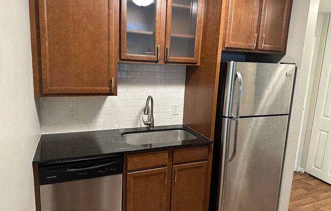 1 bed, 1 bath, 750 sqft, $1,195, Unit 209 (R)