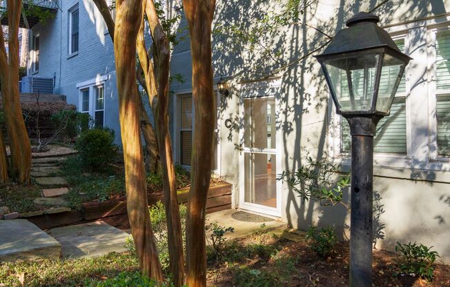 Charming Midtown Condo with Private Entrance