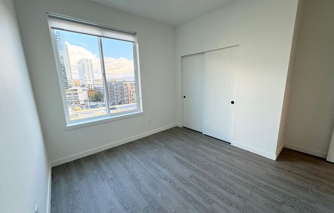 1 bed, 1 bath, 420 sqft, $1,550, Unit 11