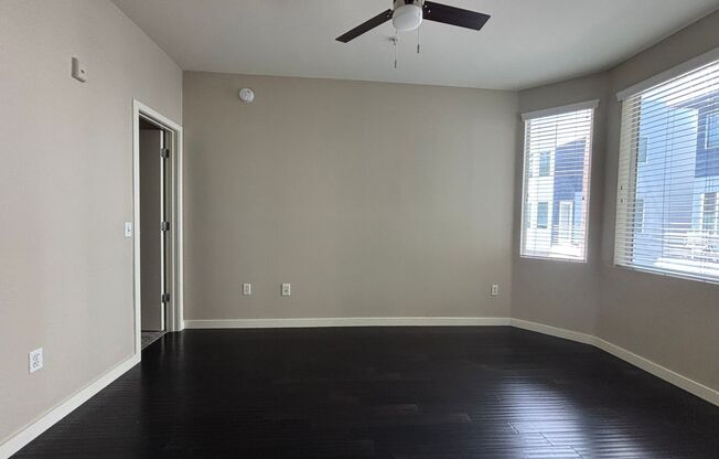 3 beds, 2 baths, $1,900, Unit # 2101