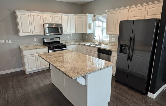 Beautiful 3 bedroom 2 1/2 bath townhome