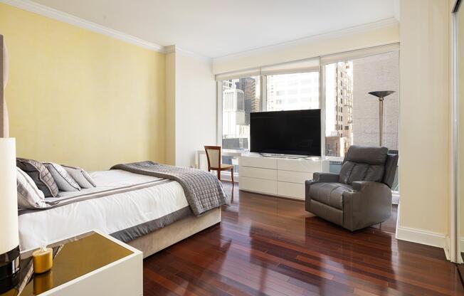5 beds, 5 baths, 3,500 sqft, $25,000, Unit 8AH
