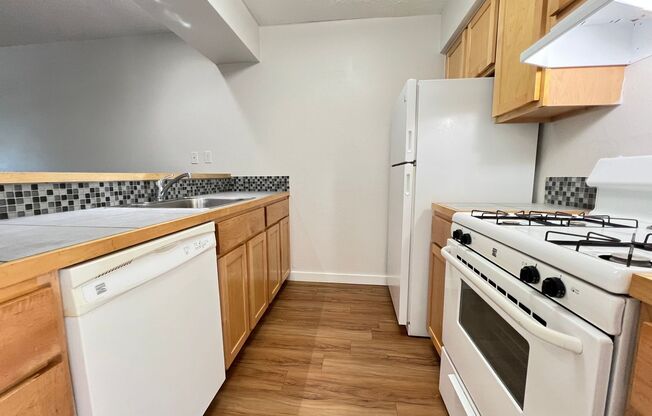 1 bed, 1 bath, 750 sqft, $1,050, Unit ABB-2-211