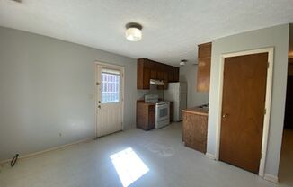 2 beds, 1 bath, $880